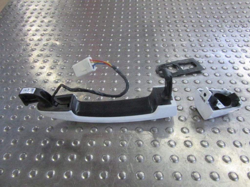 фото №5, Chevrolet camaro 2022 ручка наружная дверь правый перед eu