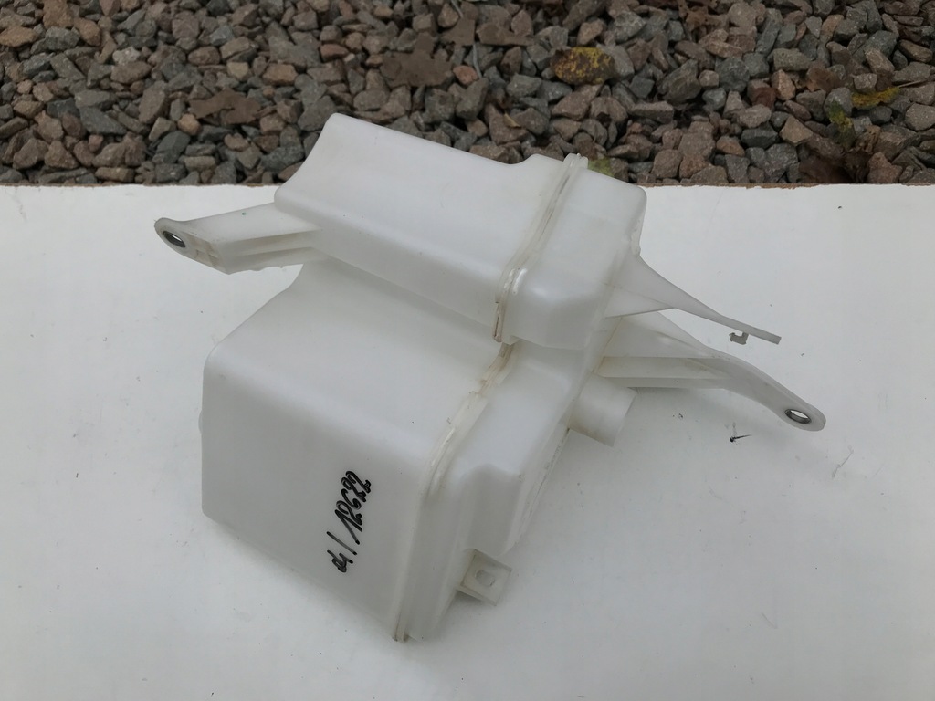 фото №1, Toyota chr ch r ch-r c-hr бачок омывателя 2016- 12622