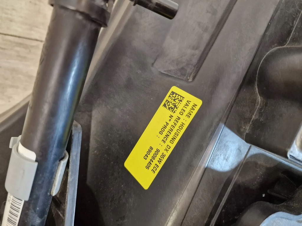 фото №12, Maserati levante 670034638 лампа права bi ксенон поворотний 16-