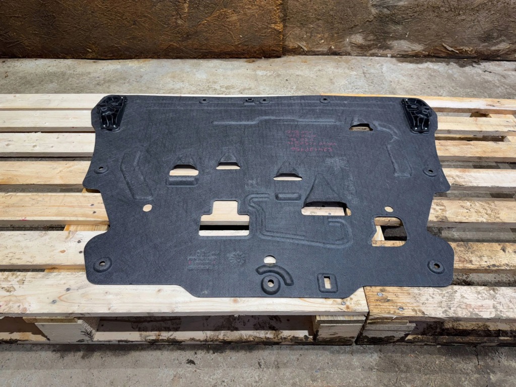 фото №8, Volvo xc60 ii 2 17- xc90 14- v90 16- v60 iii 3 18- плита захист pod двигун