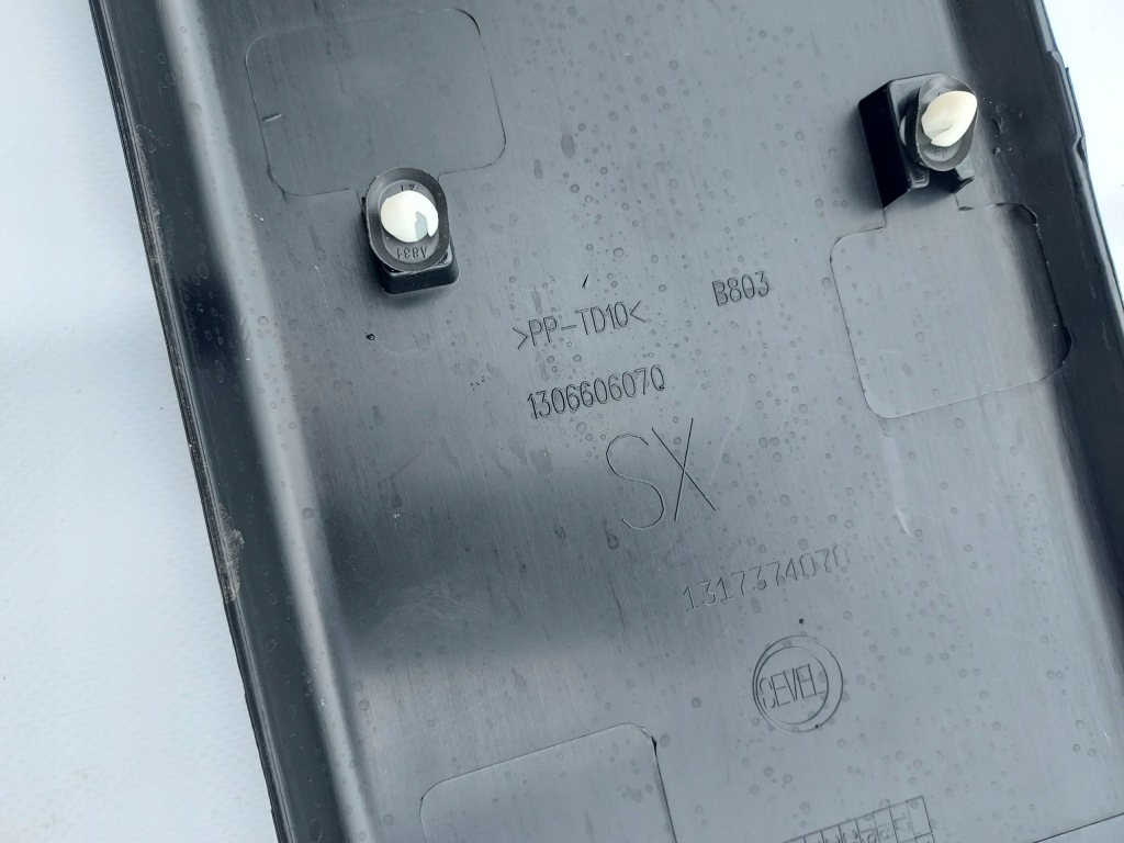 Купить Молдинг боковая левая boxer ducato jumper 1306606070