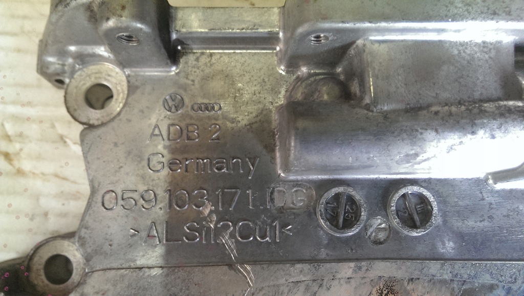 фото №9, Корпус розподільного валу audi 3.0 v6 tdi 059103171dg