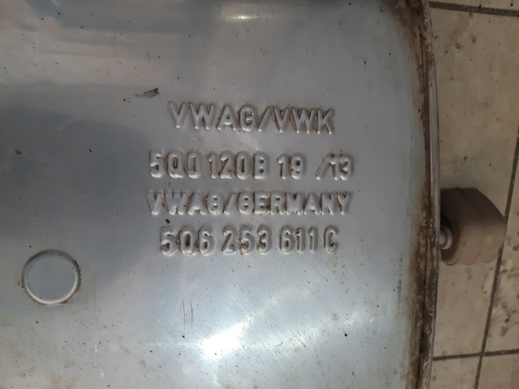 фото №5, Leon iii гаситель końwydech 5q0253611c