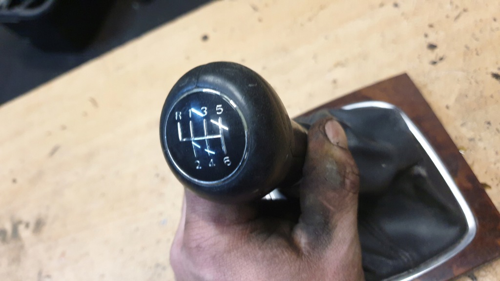 фото №1, Audi a3 8p ручка чехол переключения передач