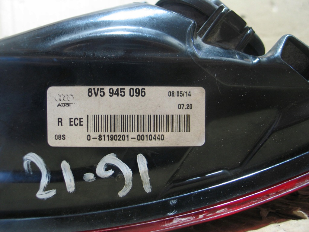 фото №13, Лампа задняя задняя audi a3 8v 8v5945096 sedan
