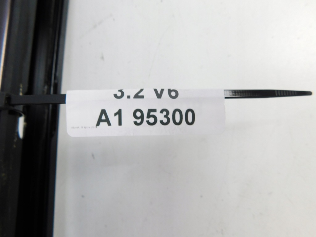 фото №5, Mercedes clk w208 3,2 v6 молдинг рамка двері кузов права