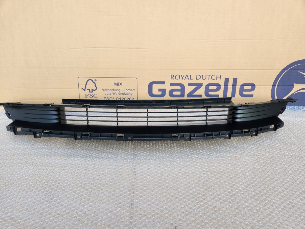 фото №1, Tesla model 3 решітка бампер 2023-