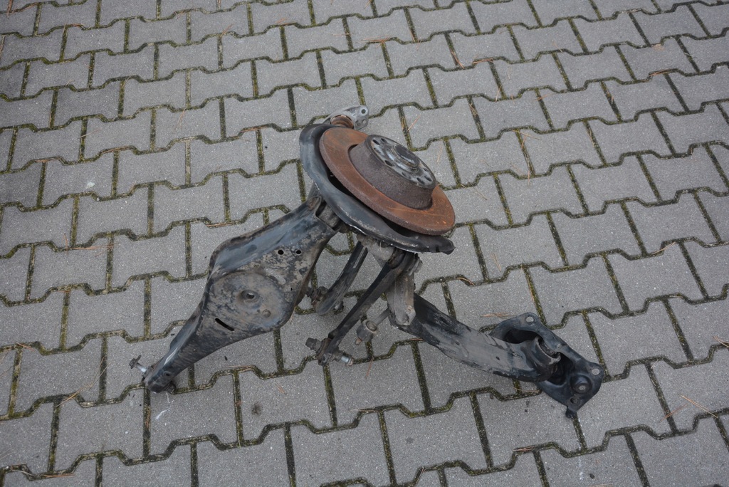 фото №7, Амортизаторна стійка поворотний кулак амортизатор правий задня passat b7 kombi