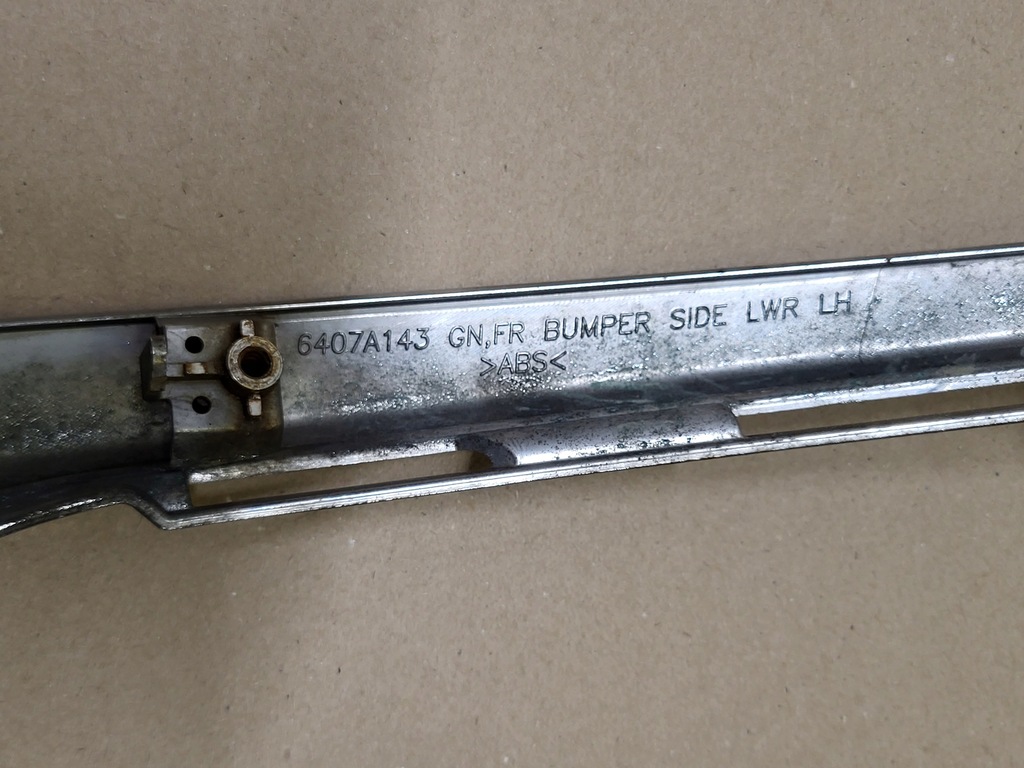 фото №12, Молдинг хром бампера лівий перед mitsubishi outlander iii lift 6407a143 оригінальний номер