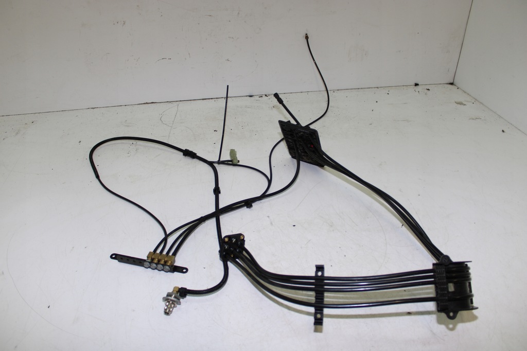 фото №1, Mercedes actros mp4 провода воздуха кабины