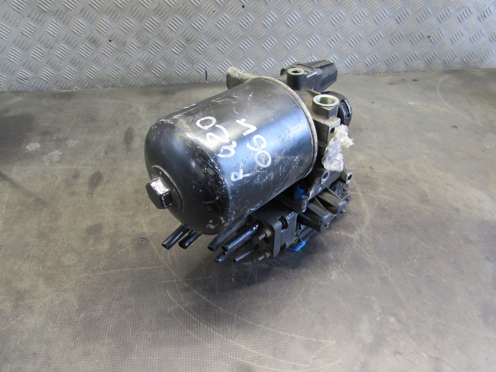 фото №8, Клапан воздуха осушитель scania r, p, g 420 9325100030 , 1763425