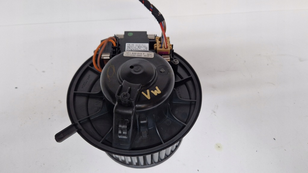 фото №1, Vw golf 6 plus вентилятор вентилятор 3c1820015t