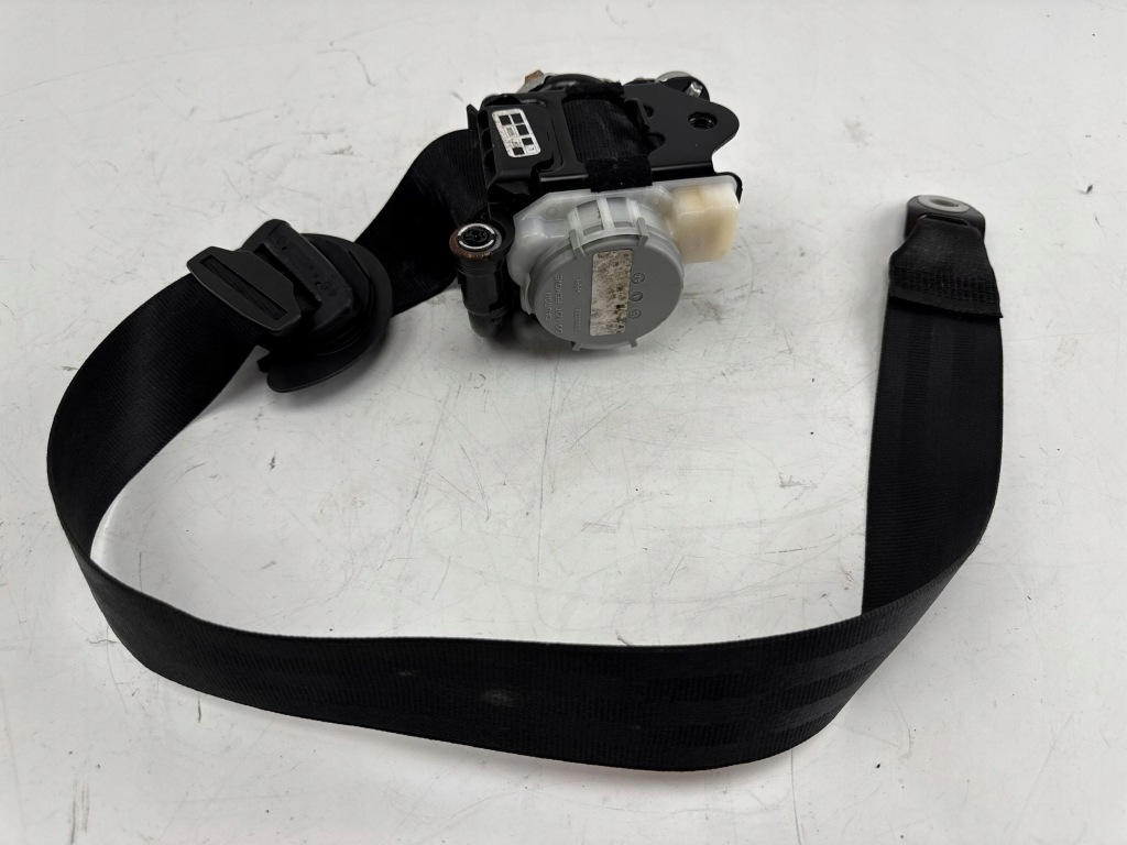 Audi a3 s3 8v 2015 ремінь безпеки сидіння передній в Україні