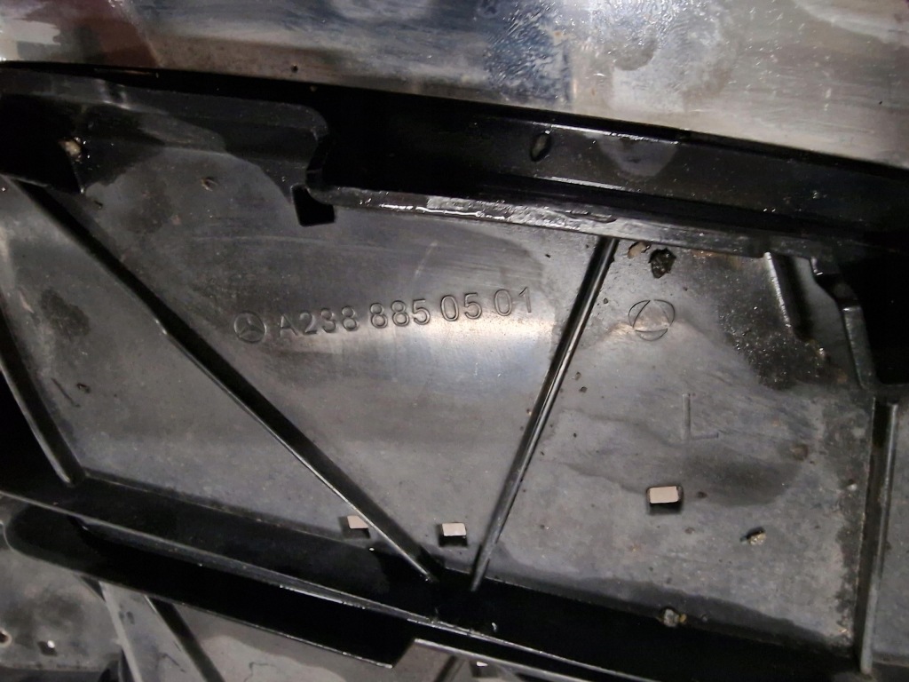 Наконечники вихлоп mercedes e w238 w213 купе a2388850601 a2389950501 Київ