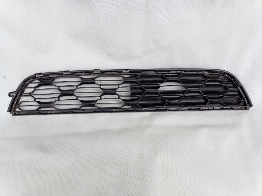 фото №1, Решётка средняя решётка радиатора citroen c2 ii 2 53112-0h130