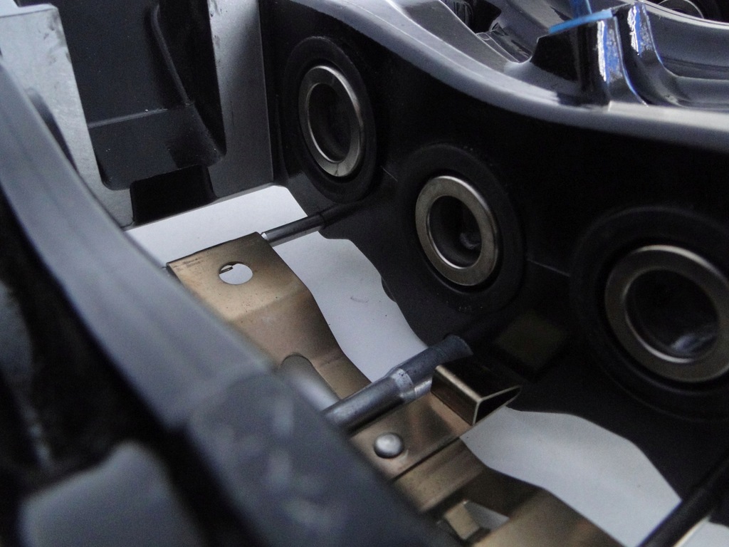 фото №13, Mercedes комплект суппорты передние суппорт black series 63 amg sls 197 c197