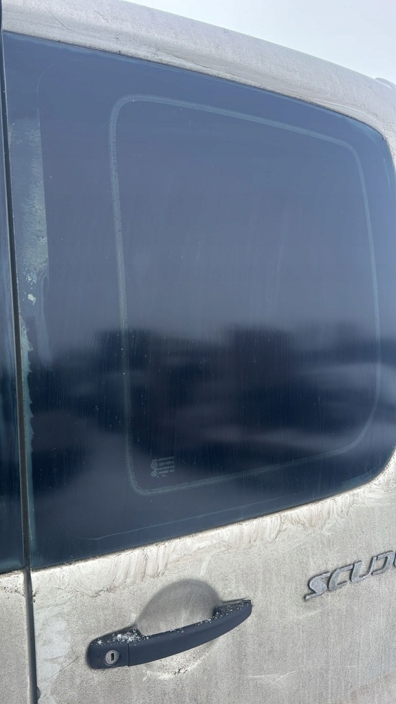 фото №1, Fiat scudo rok 2009 скло задня права
