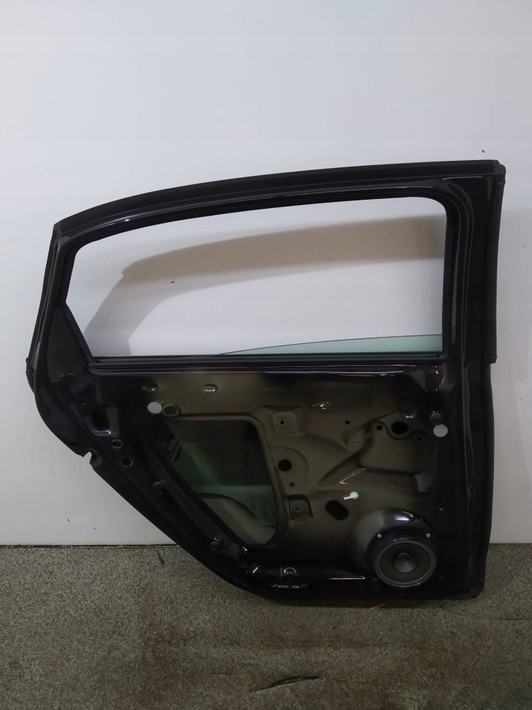 фото №9, Дверь левая задняя sedan чёрные usa vw volkswagen passat viii 2014- b8