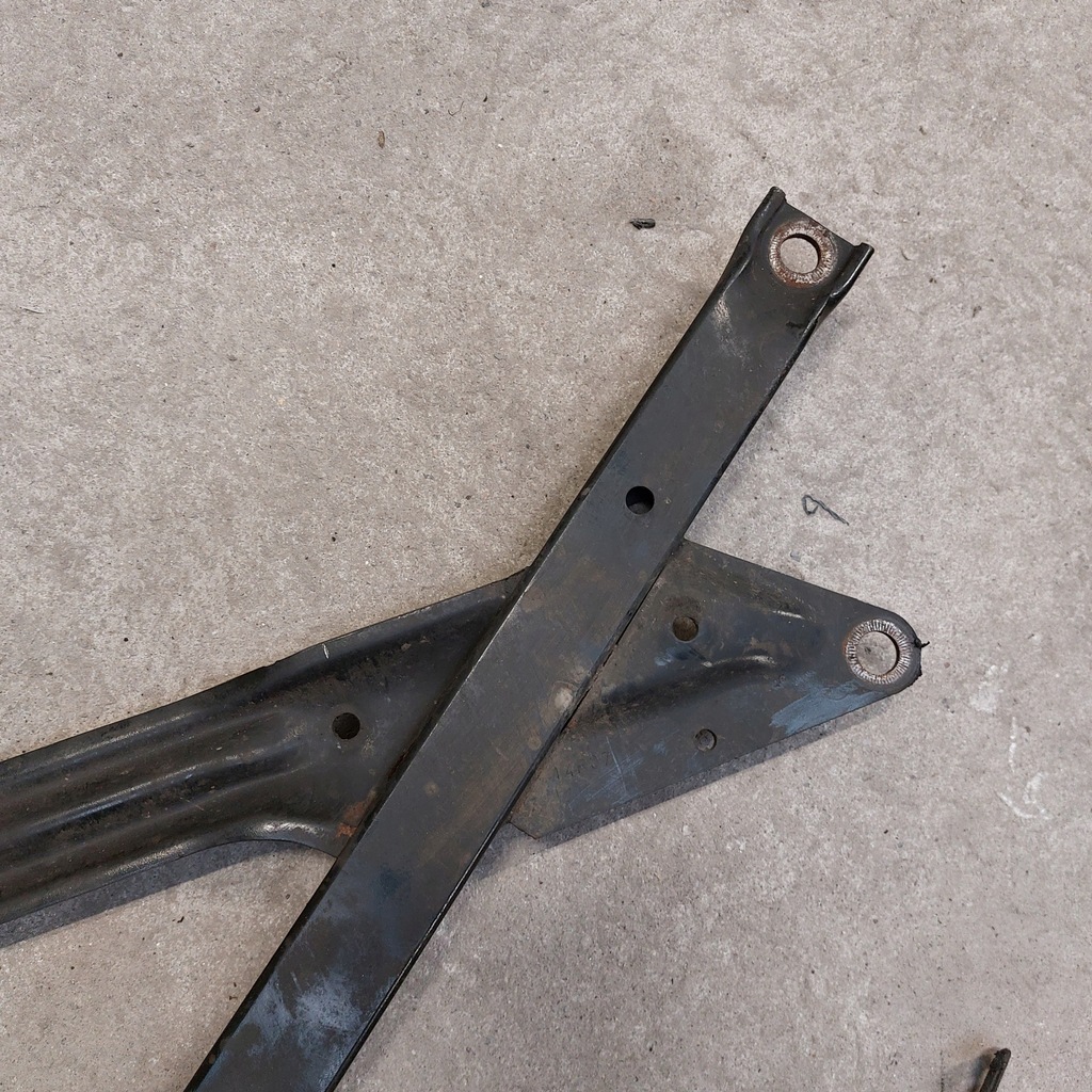 фото №5, Audi a5 8t 3,0d балка кронштейн крестовина pod двигатель 8t2399345f