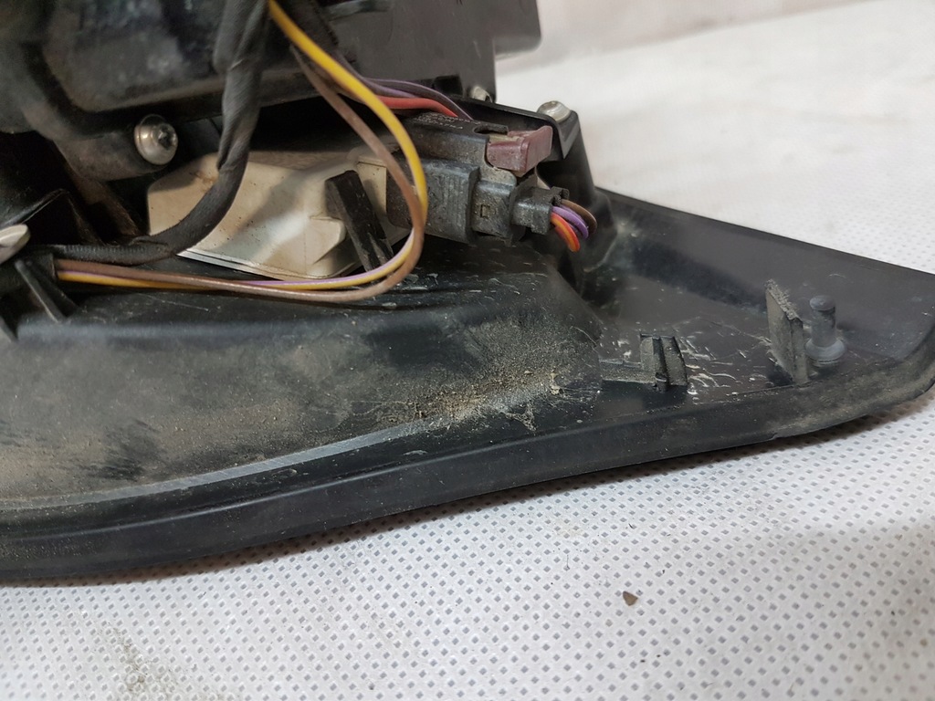 фото №11, Audi e-tron крышка разъём зарядки 4ke971375