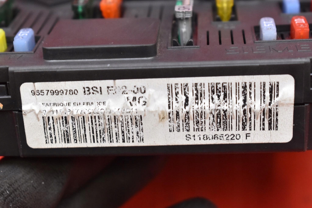 фото №7, Коробка запобіжників bsi 9657999780 peugeot 206 1.4 8v 75 km 02-09