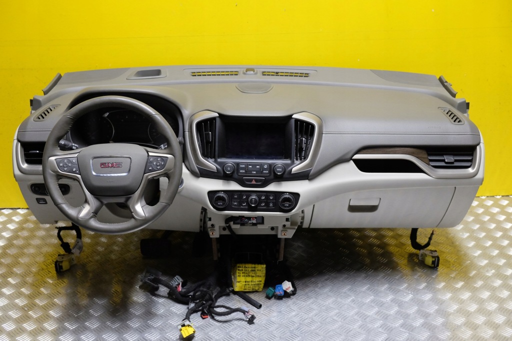 фото №1, Gmc terrain 2018- панель приладів панель приладів приладова подушка безпеки