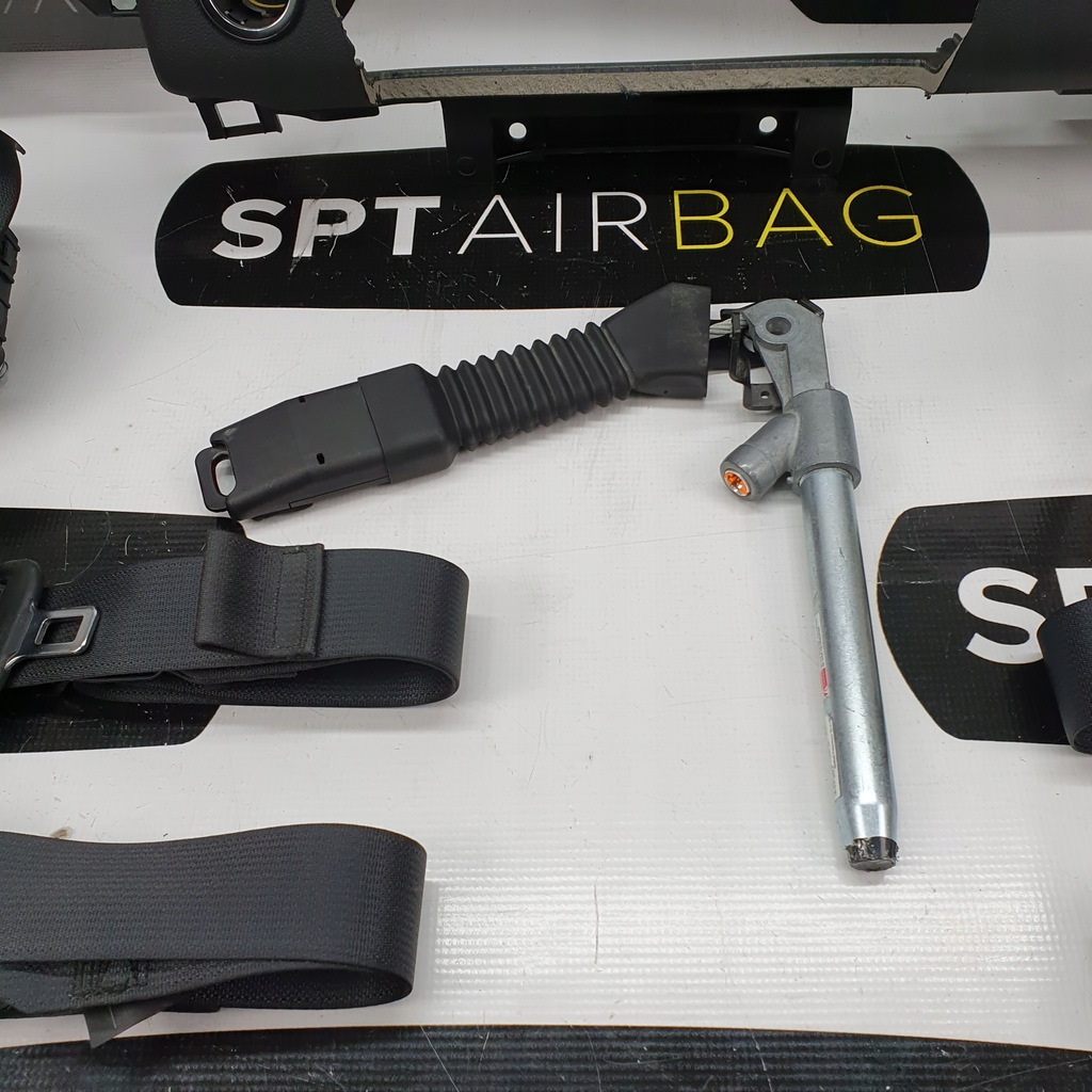 фото №8, Kadjar приборная панель консоль подушки безопасности ремни подушка безопасности