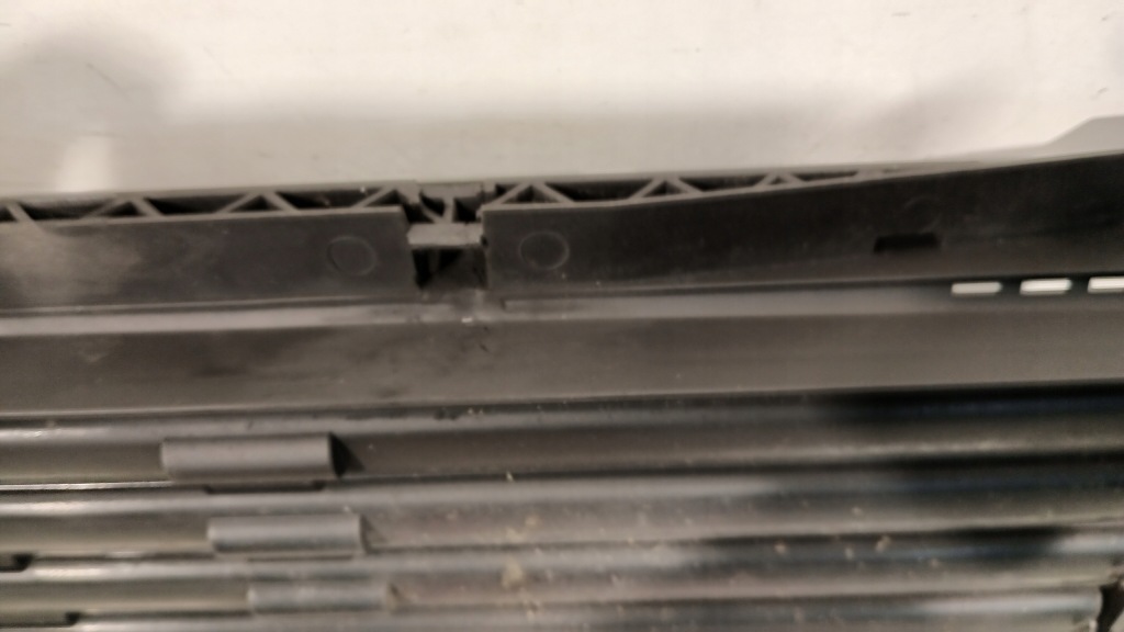 Жалюзі повітропровід opel grandland x peugeot 5008 3008 ii 9817002580 1129698 Недорого