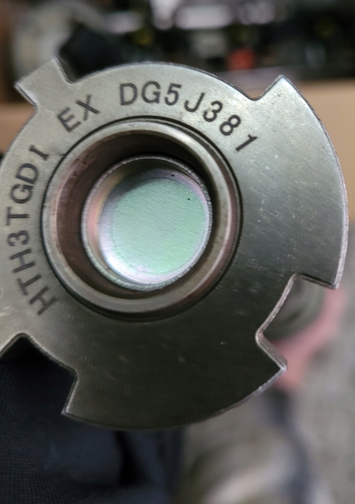 Форсунка форсунки молдинг впрыскная kia 2.0 Оригинал