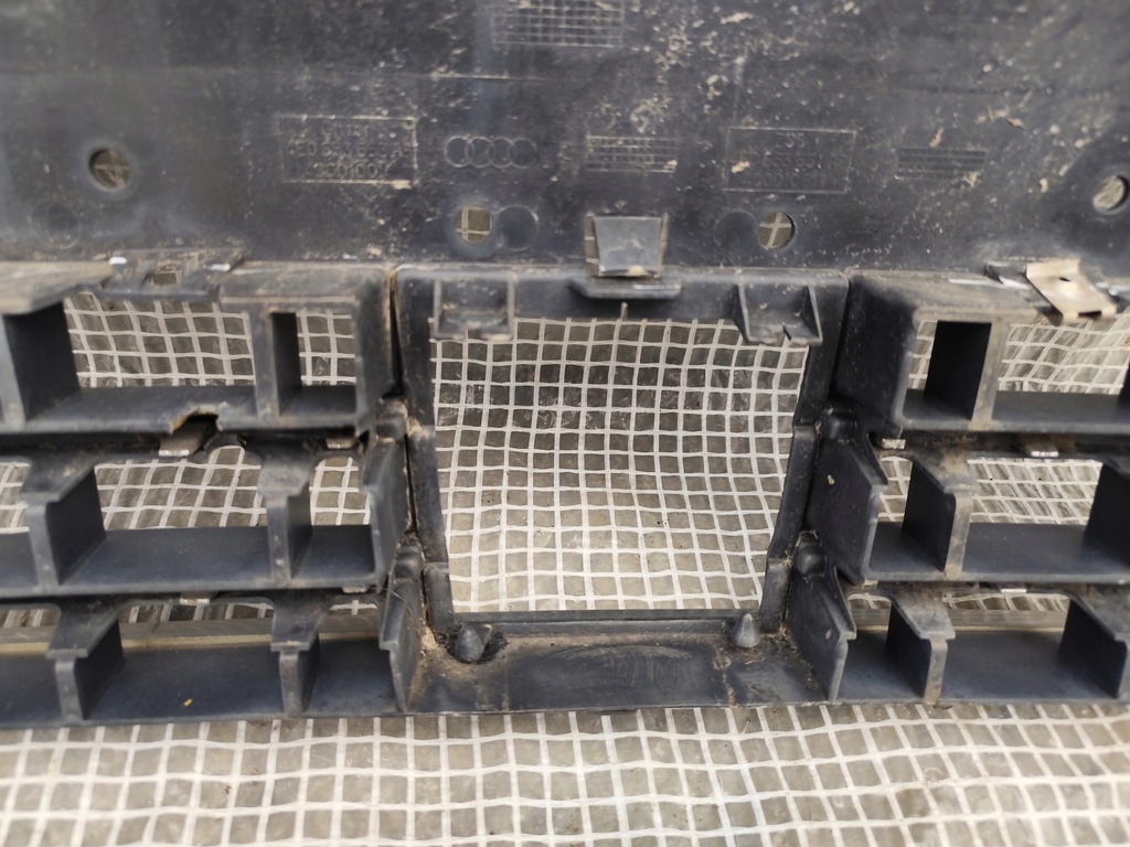 фото №15, Audi a8 d3 4e0 w12 s8 решётка радиатора решётка радиатора pod радар acc distronic 4e0853651ab