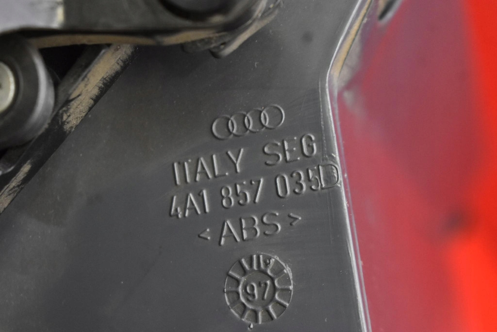 фото №7, Бардачок пассажира eu 4a1857035d audi a6 c4 94-97