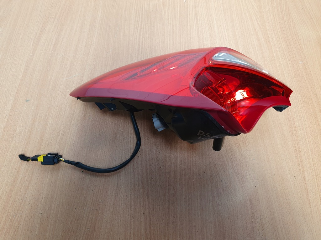 фото №4, Лампа задняя правая левая led citroen ds5