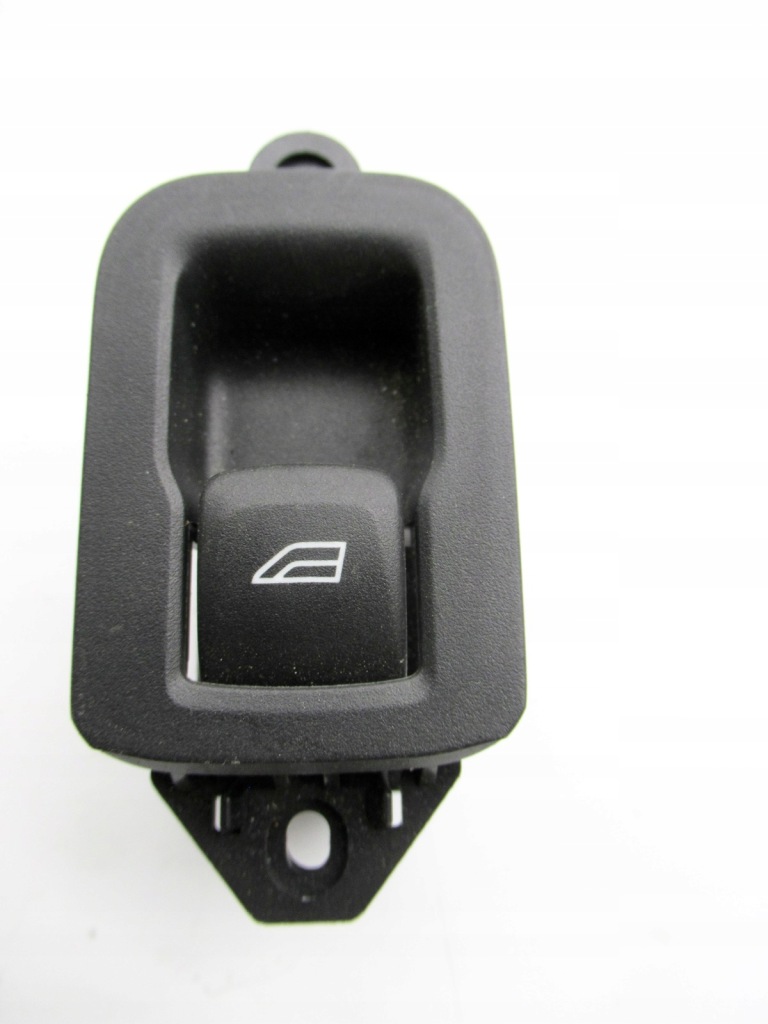 фото №4, Volvo s60 ii 2.0 d3 кнопка стекло задняя