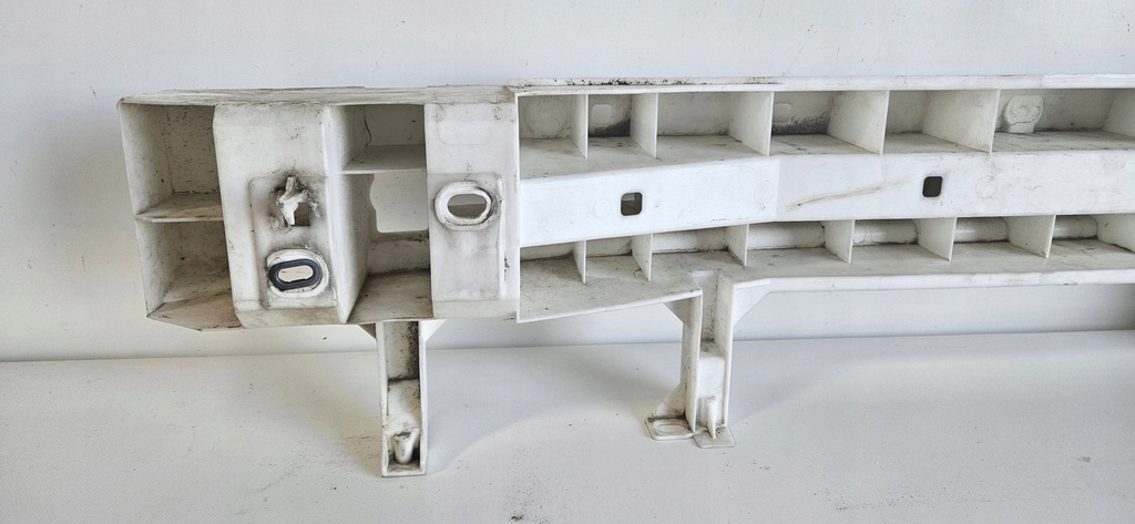 фото №7, Балка бампера задняя renault clio v 850902064r