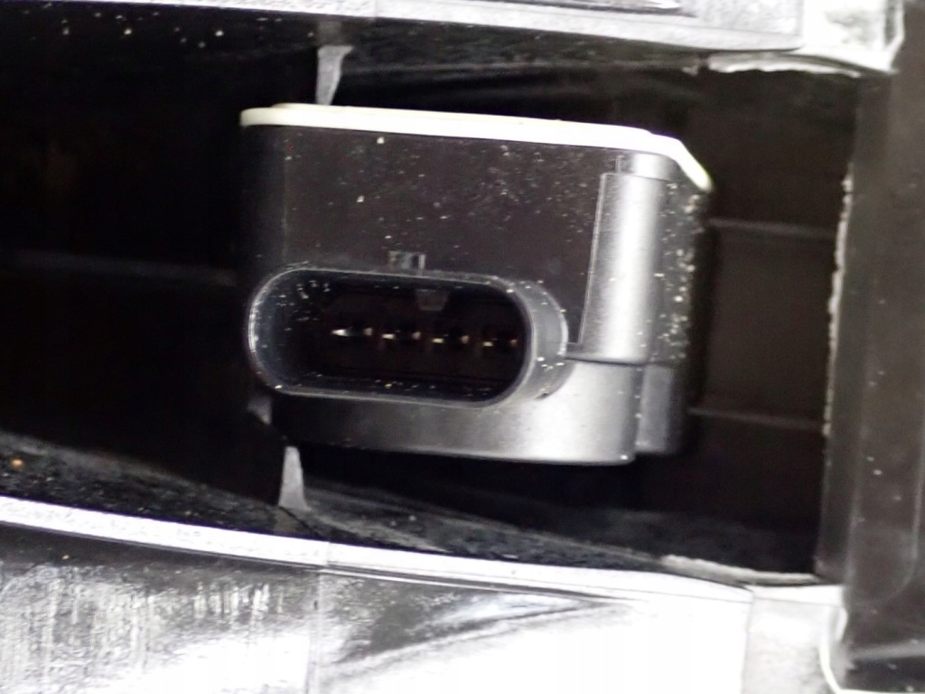 Комплект радіатор води кондиціонера вентилятор tesla y 153kw 23r Доставка