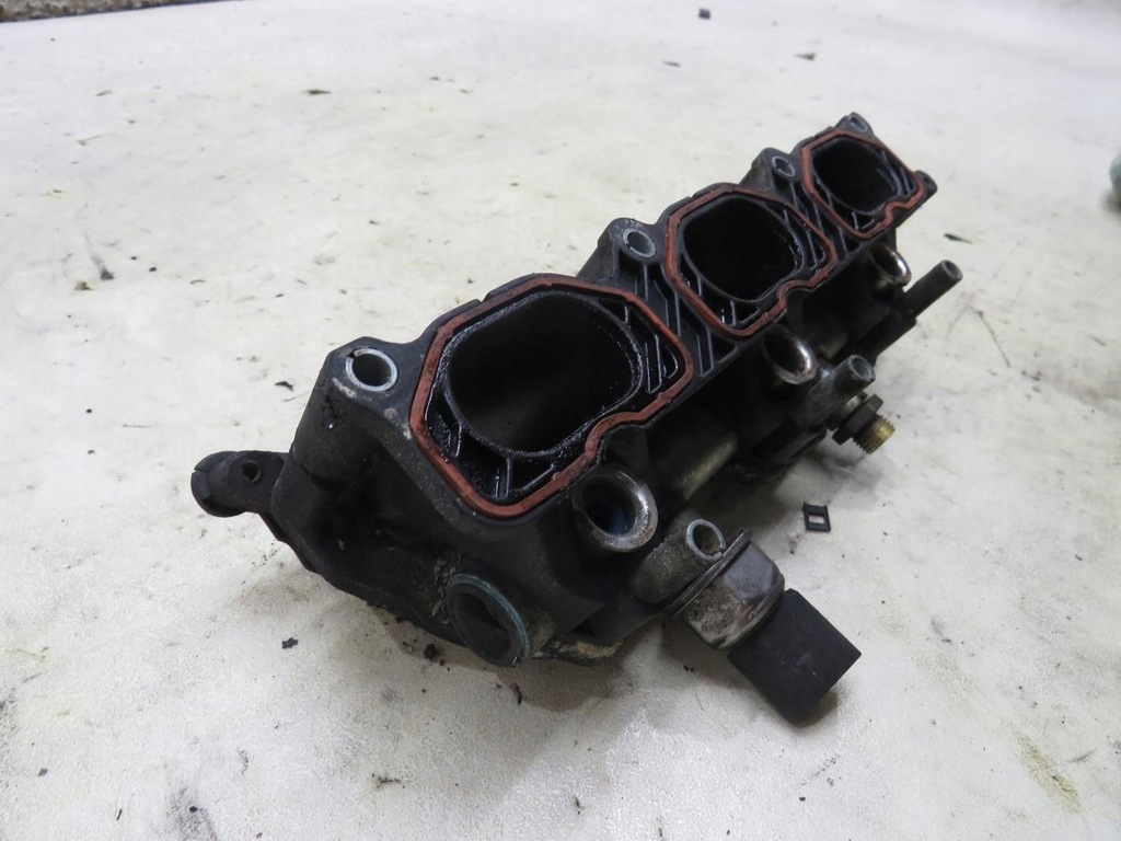 фото №8, Коллектор всасывающий audi q5 8r 3.2 fsi 96e133110s