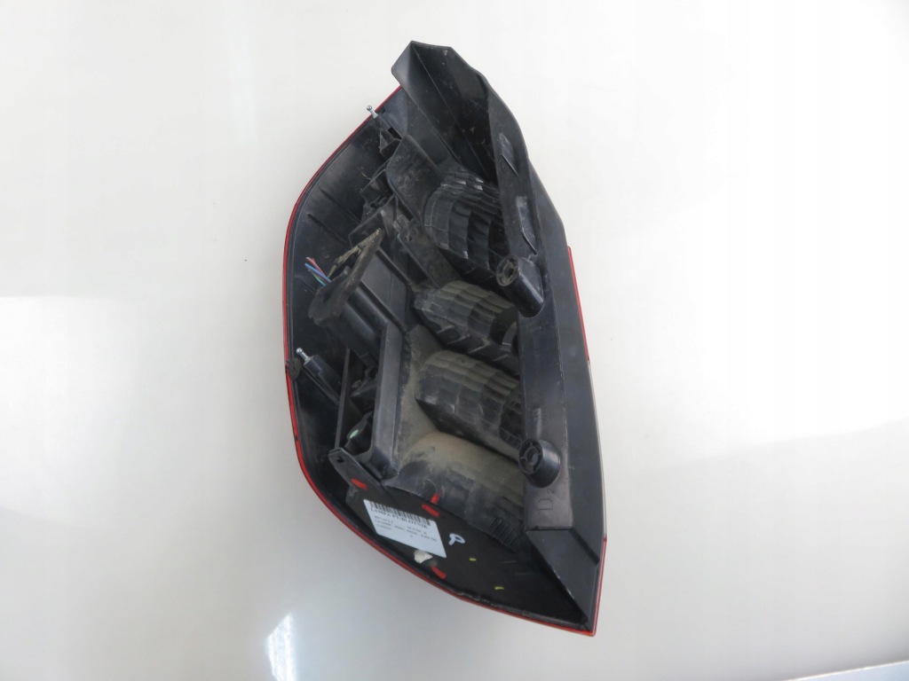 Лампа правая задняя renault scenic ii 8200493375g Оригинал