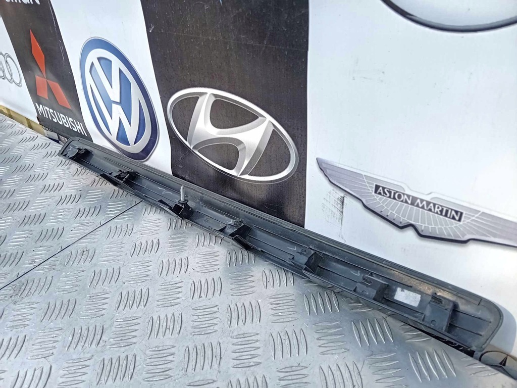 фото №6, Toyota avensis молдинг кришки t27 76801-05100