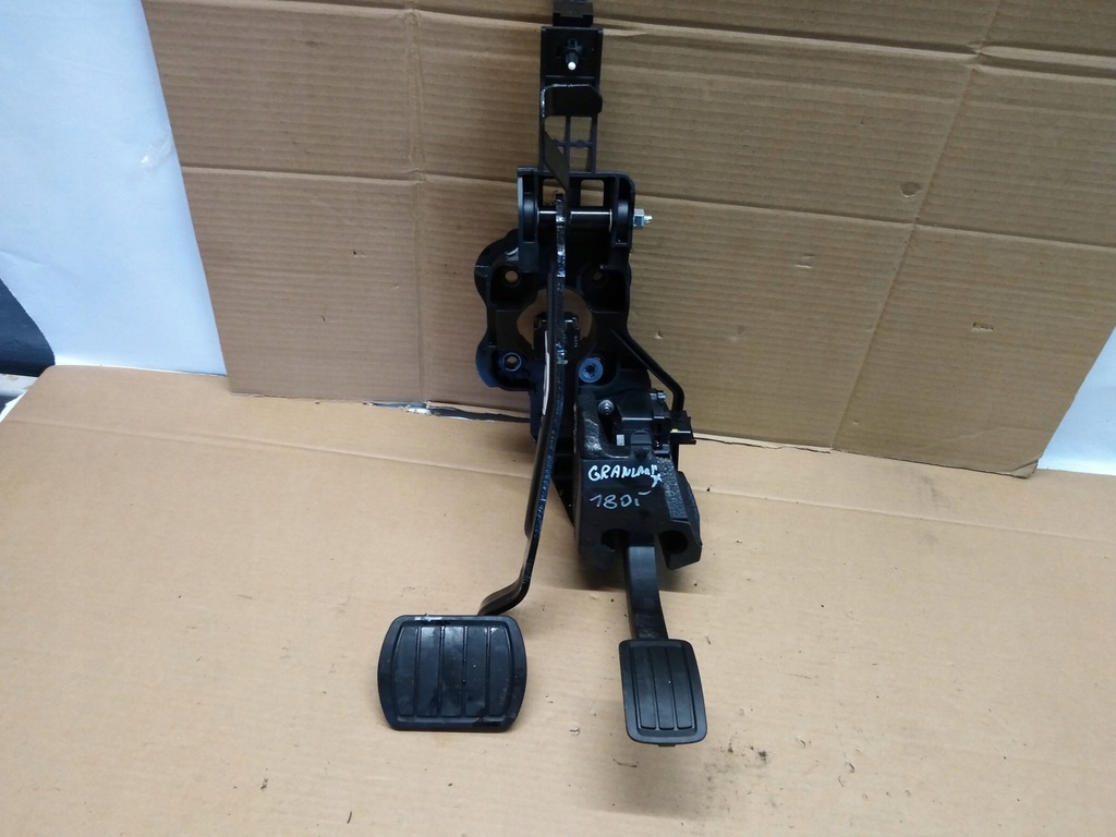 фото №1, Opel grandland x педаль педали 1,6 thp 9674829180