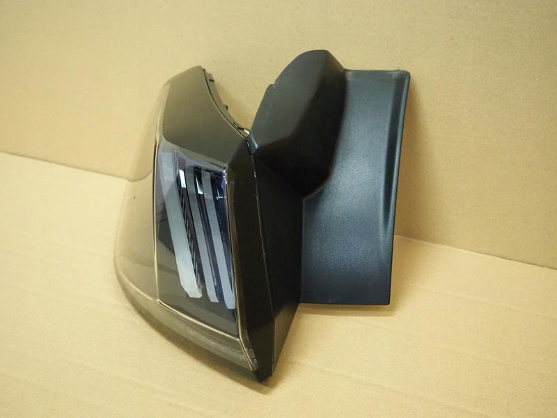 Фара левая задняя led peugeot 3008 2 рестайлинг в Украине