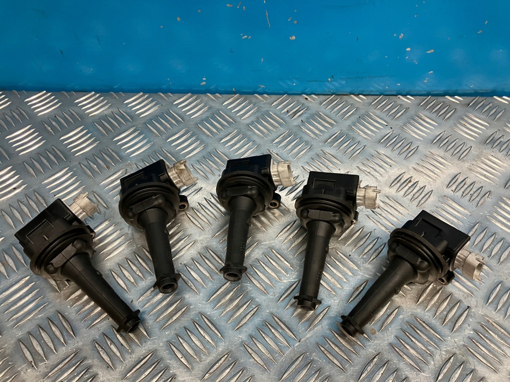 фото №1, Volvo s40 ii 2,4 бензин катушка зажигания 8677837
