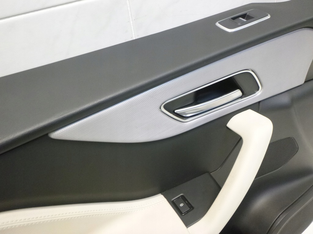 фото №13, Jaguar f-pace обшивка обивка дверь перед левый hk83-20163a-bw t4a8069