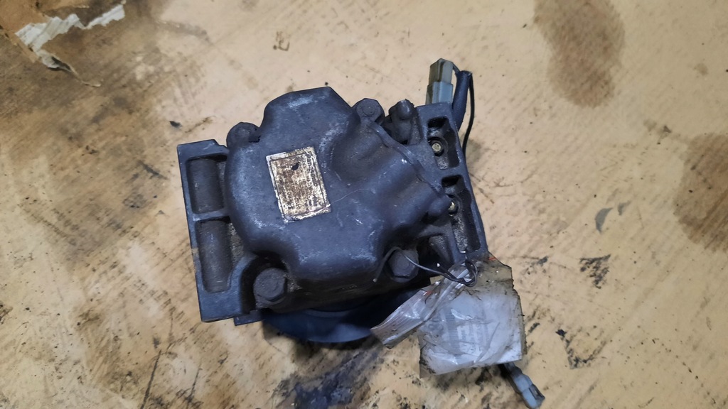 фото №4, Компресор кондиціонера mazda premacy 2.0d 00r