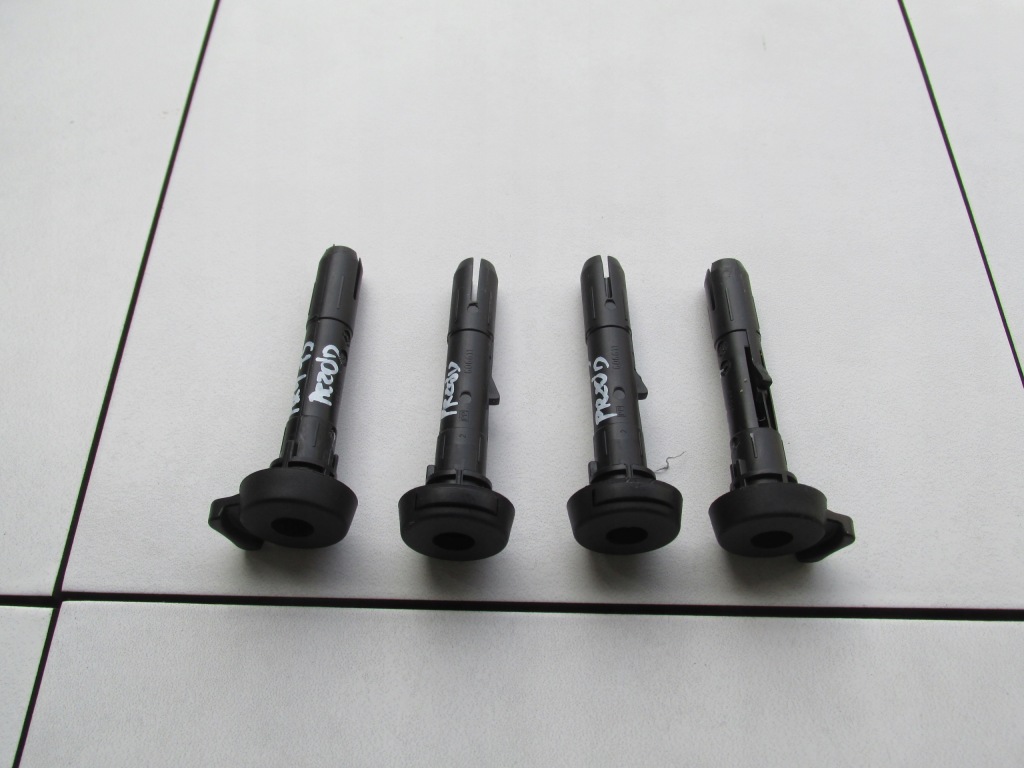 фото №1, Кронштейн кронштейн подголовник перед mondeo mk4 s-max