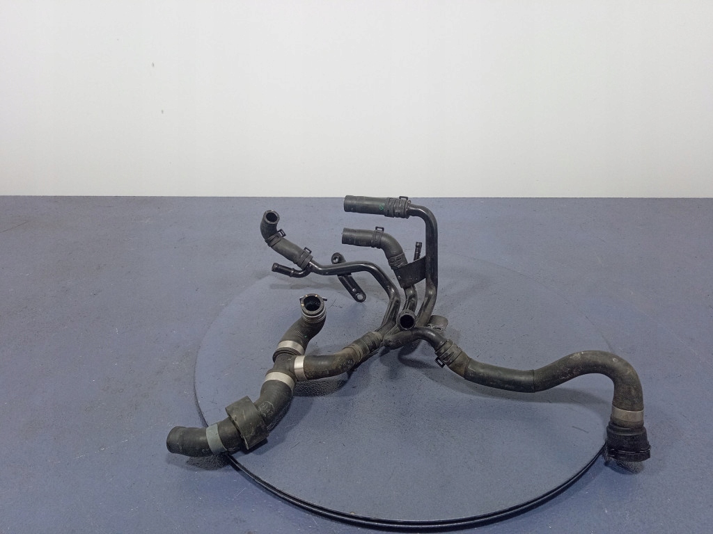 фото №4, Vw passat b8 трубка wąż шланг wody 04l121064f