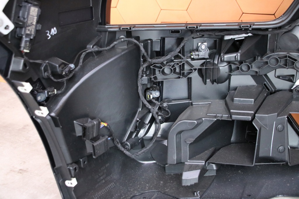 фото №8, Bmw 7 g70 i7 m-pakiet kompletny бампер перед передний 416 carbonschwarz