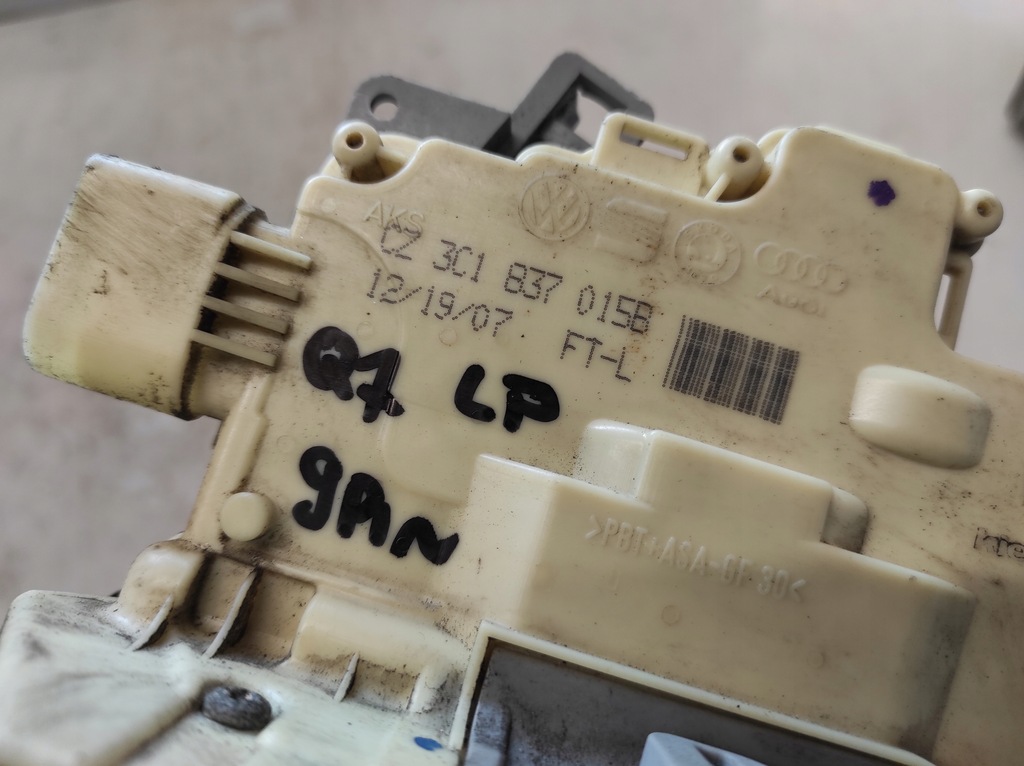 фото №5, Audi q7 4l 05- замок лівий перед 9pin 3c1837015b