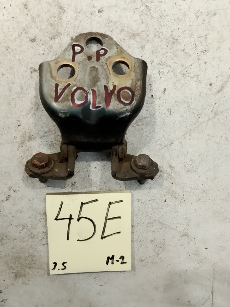 Купити Volvo xc90 30634334 петля двері правий перед