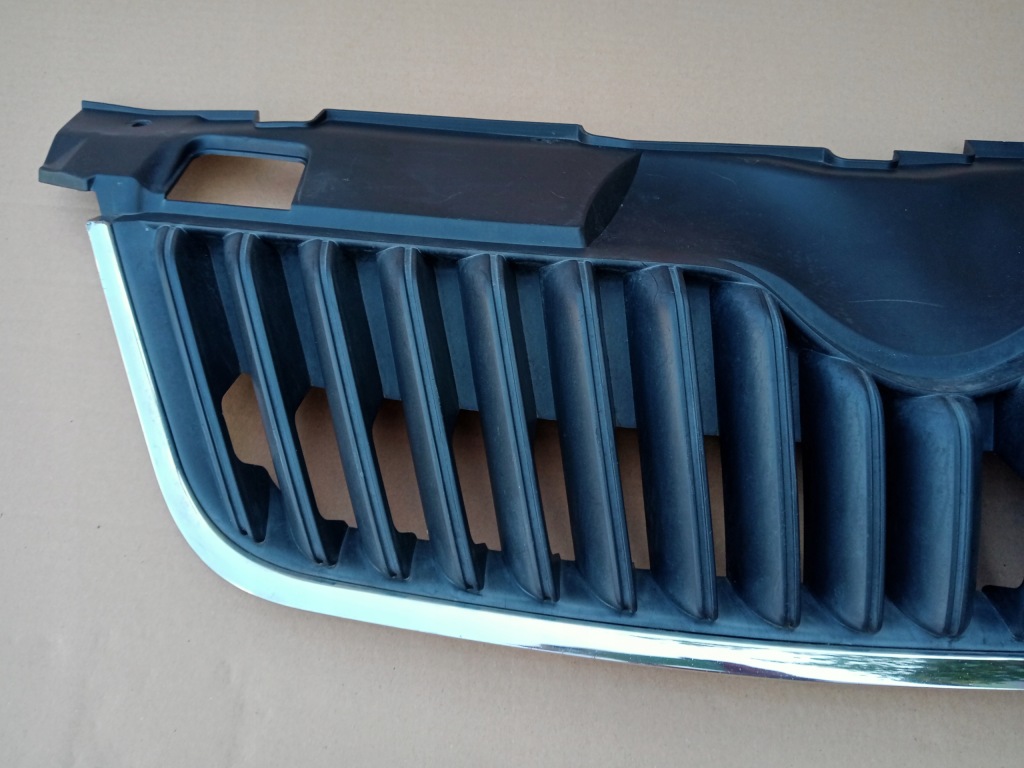 фото №2, Skoda fabia ii roomster решётка радиатора решётка радиатора 2005r-