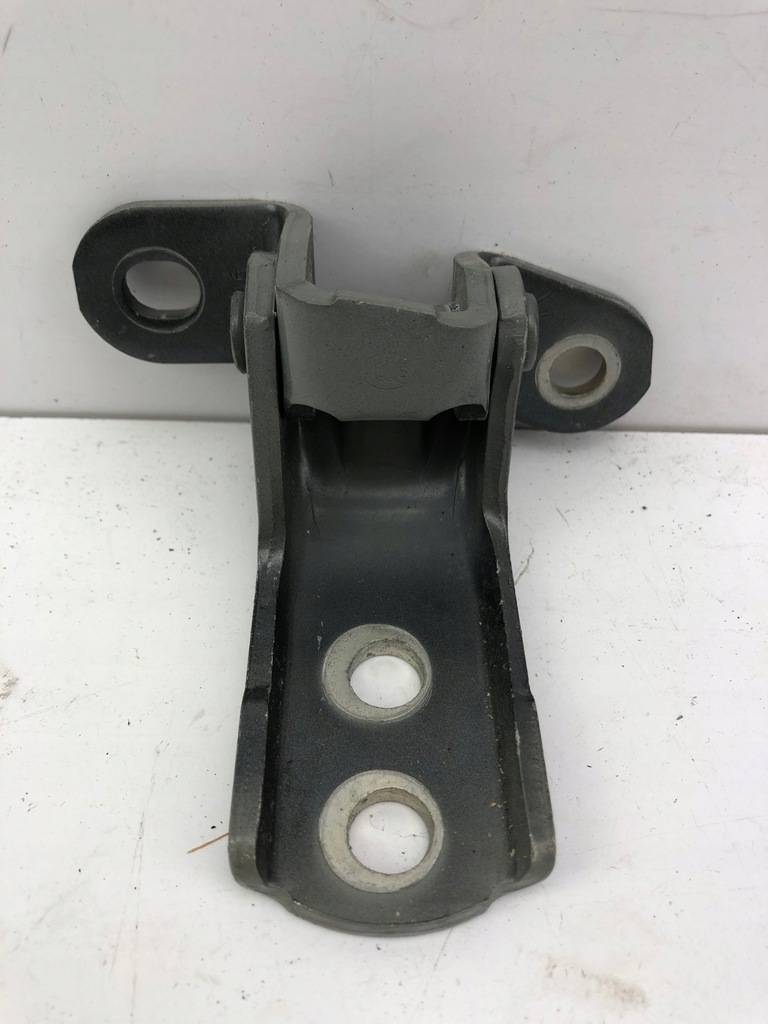 фото №1, Toyota rav4 петля дверь правый перед